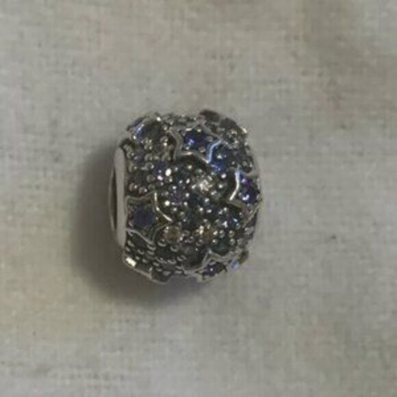 Elevated Stars Pav?? Pandora Charm - Picture 2 of 4